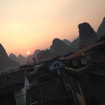 Monkey Jane'S Guesthouse Yangshuo Bagian luar foto