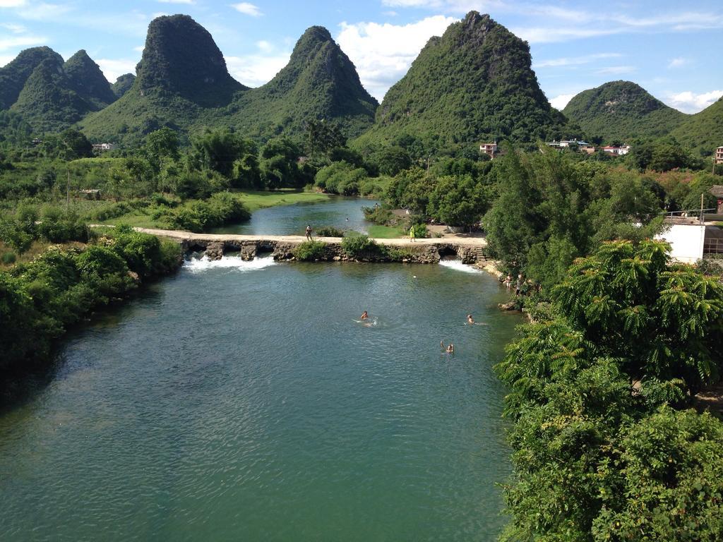 Monkey Jane'S Guesthouse Yangshuo Bagian luar foto